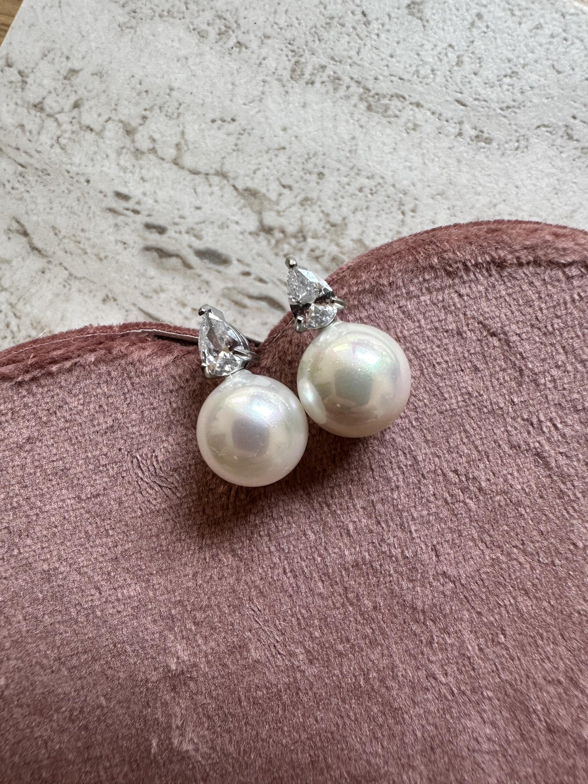 Minimalist Pearl Stud Earrings Cubic Zirconia in Stainless Steel